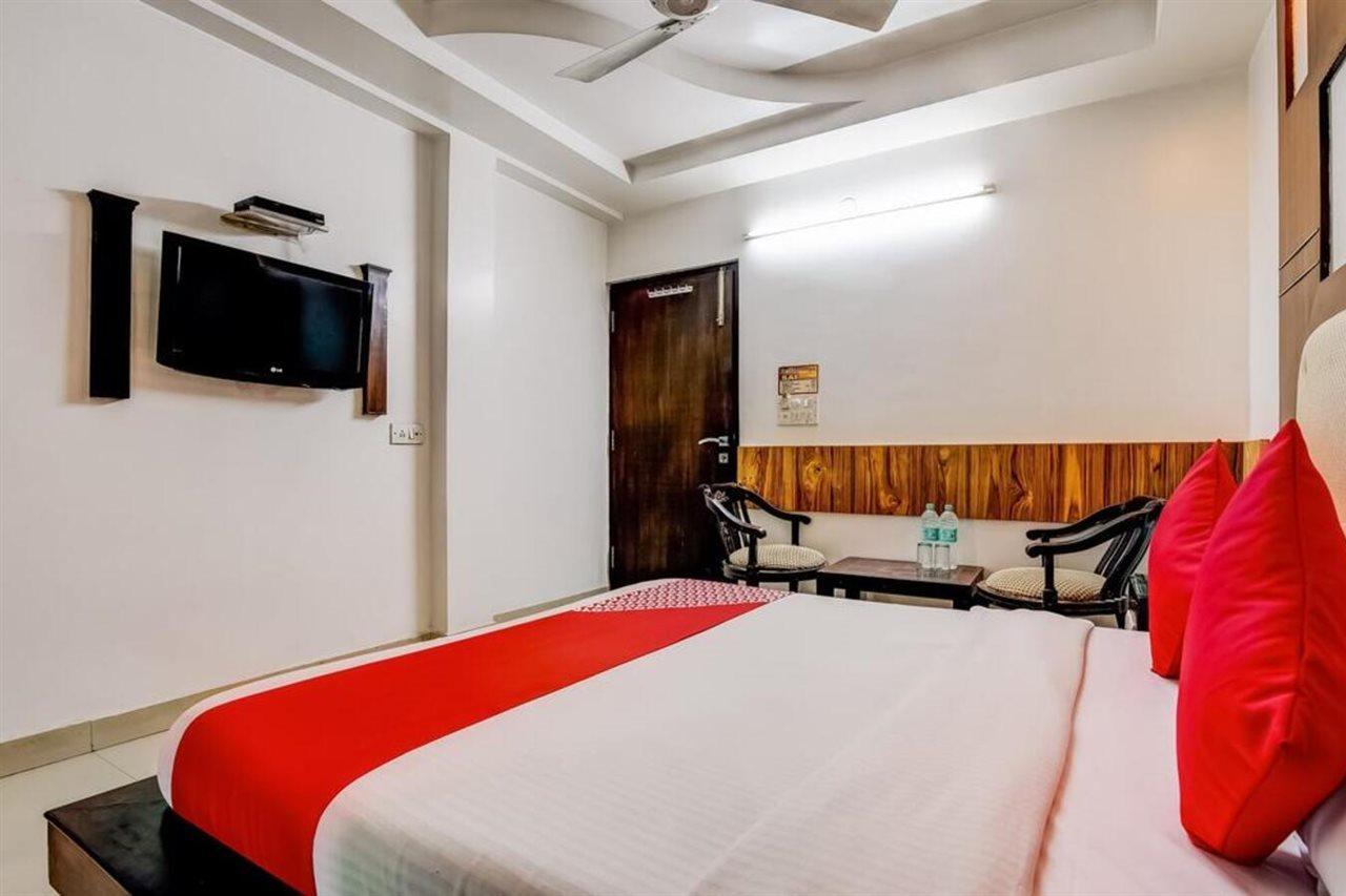 Oyo 7781 Hotel Sai International Ню Делхи Екстериор снимка