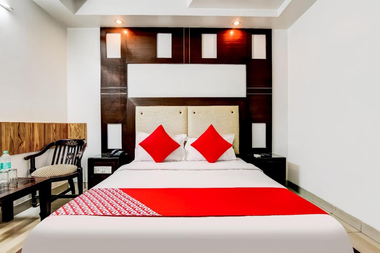 Oyo 7781 Hotel Sai International Ню Делхи Екстериор снимка