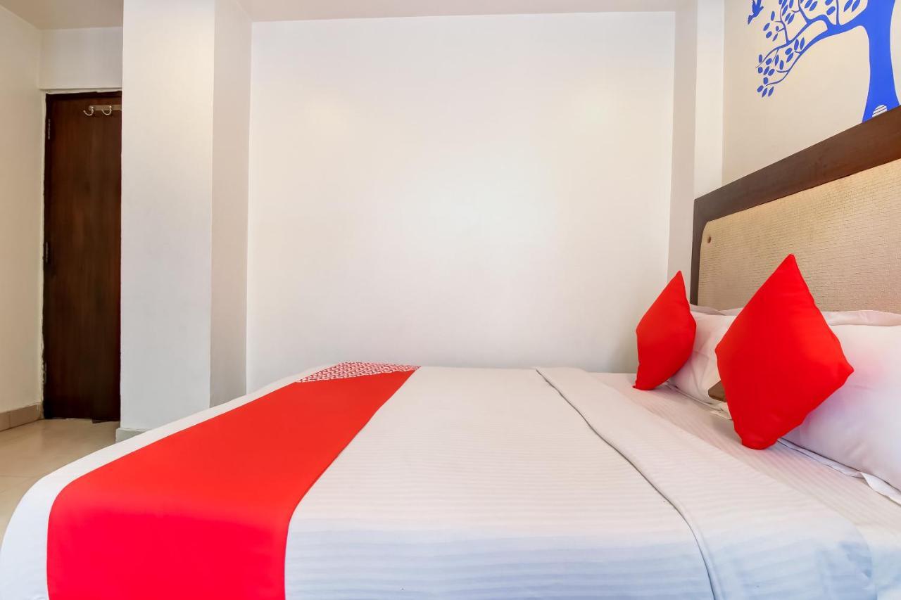Oyo 7781 Hotel Sai International Ню Делхи Екстериор снимка