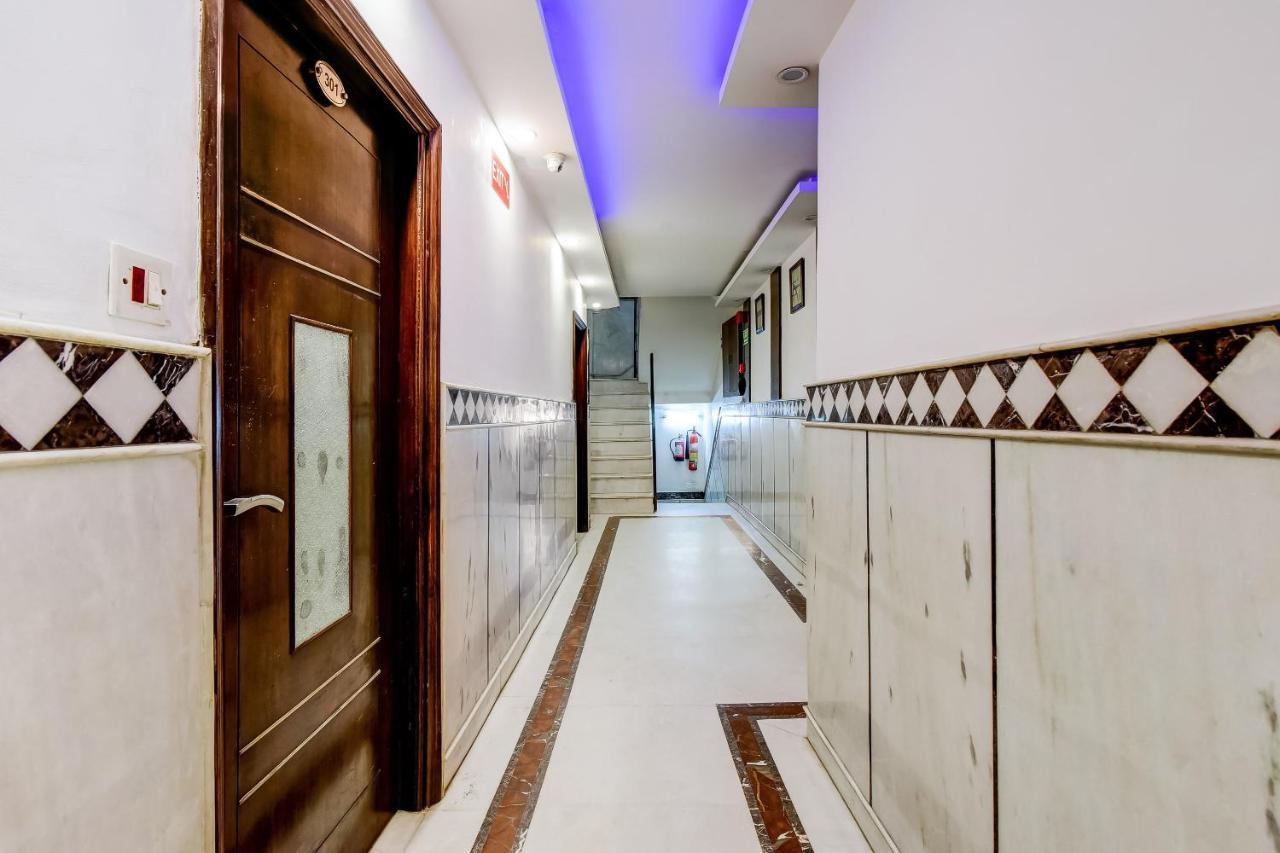 Oyo 7781 Hotel Sai International Ню Делхи Екстериор снимка