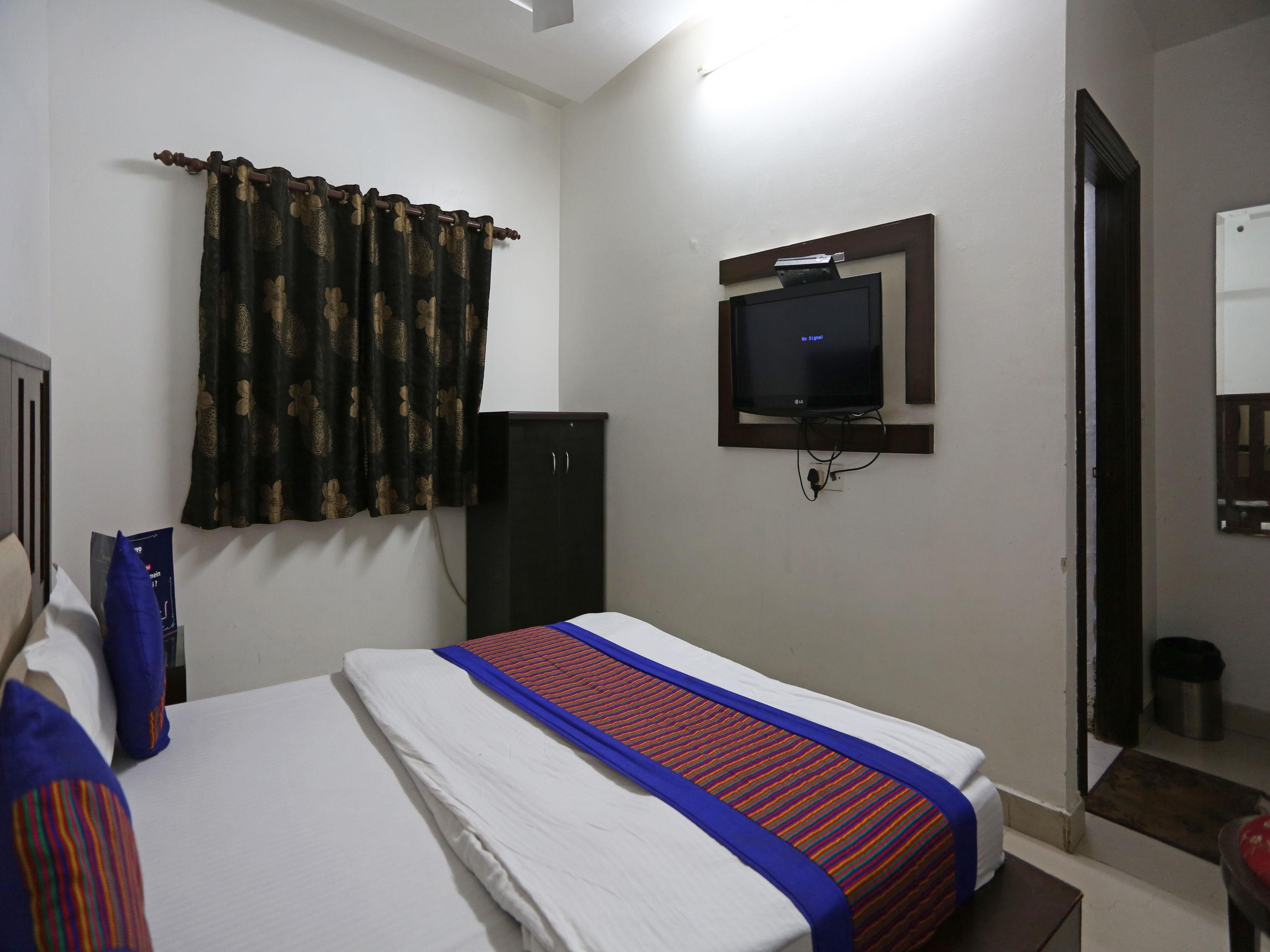Oyo 7781 Hotel Sai International Ню Делхи Екстериор снимка