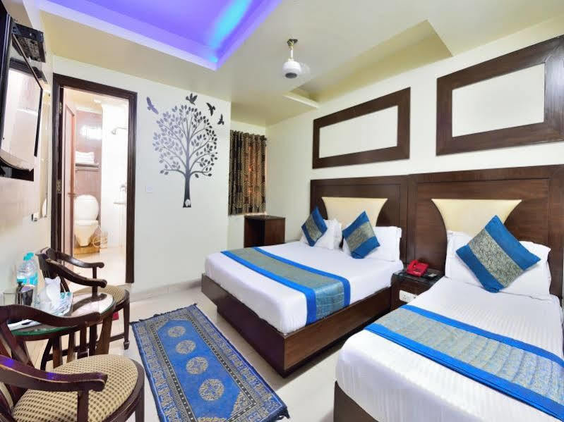 Oyo 7781 Hotel Sai International Ню Делхи Екстериор снимка