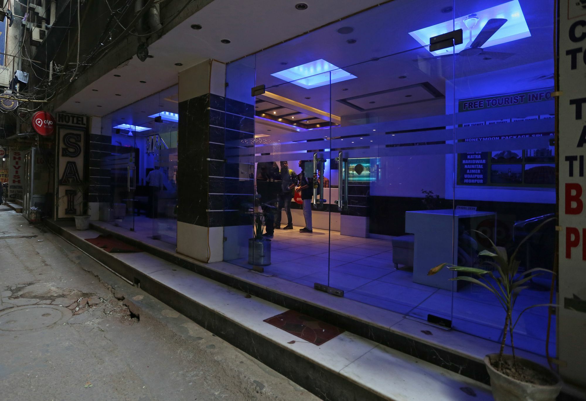 Oyo 7781 Hotel Sai International Ню Делхи Екстериор снимка